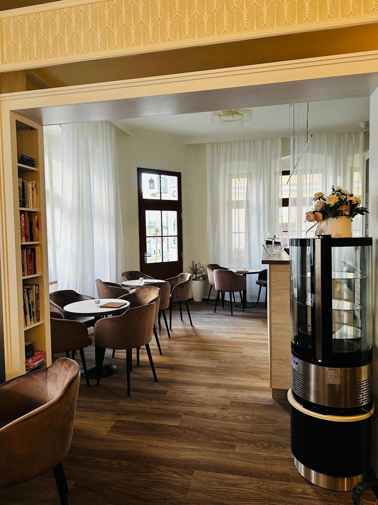 Ld Palace Spa & Kur Františkovy Lázně Exteriör bild